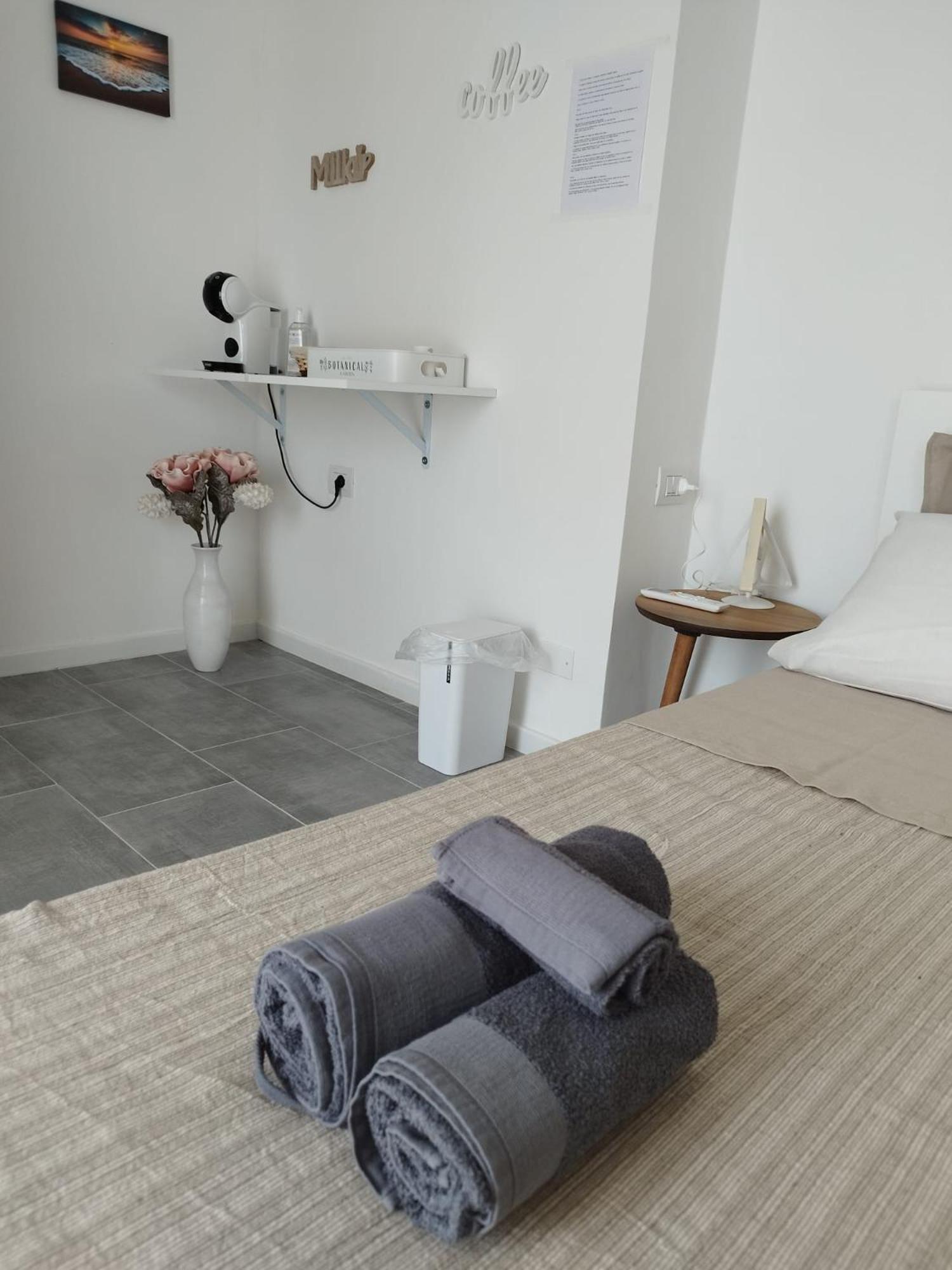B&B Casa Balai 72 A 100 Mt Dal Mare Порто-Торрес Экстерьер фото